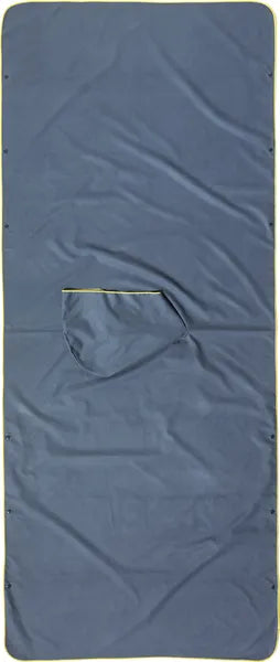 Poncho-serviette unisexe de Cocoon - vue complètement ouvert - version serviette