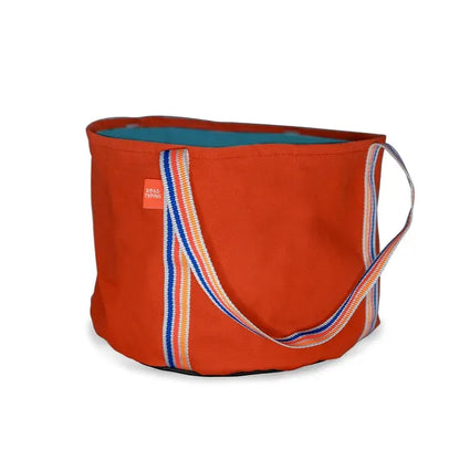 Seau waterproof couleur terracotta de Roadtyping - vue de profil