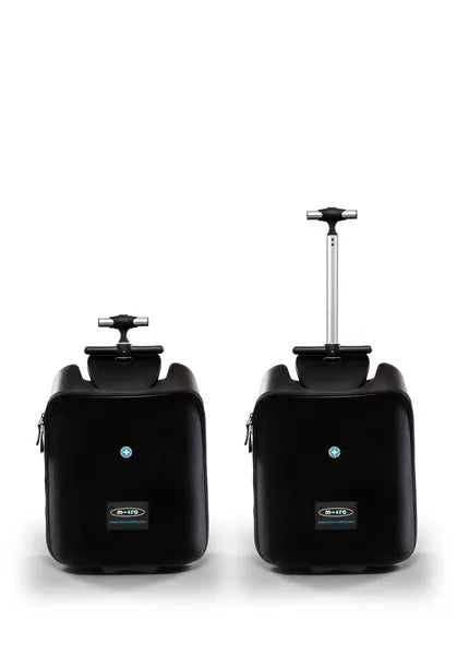 Valise trolley avec siège enfant intégré Micromobility – vue de la valise en deux exemplaires afin de montrer que la poignée est  télescopique 