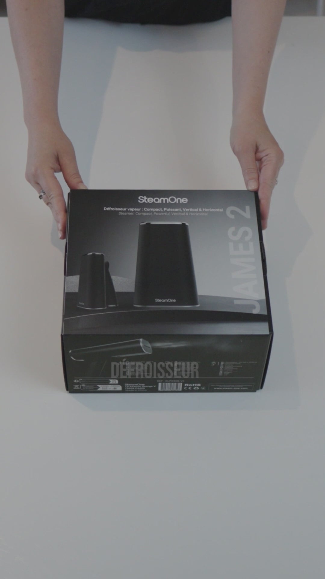 Vidéo qui présente le défroisseur pliable